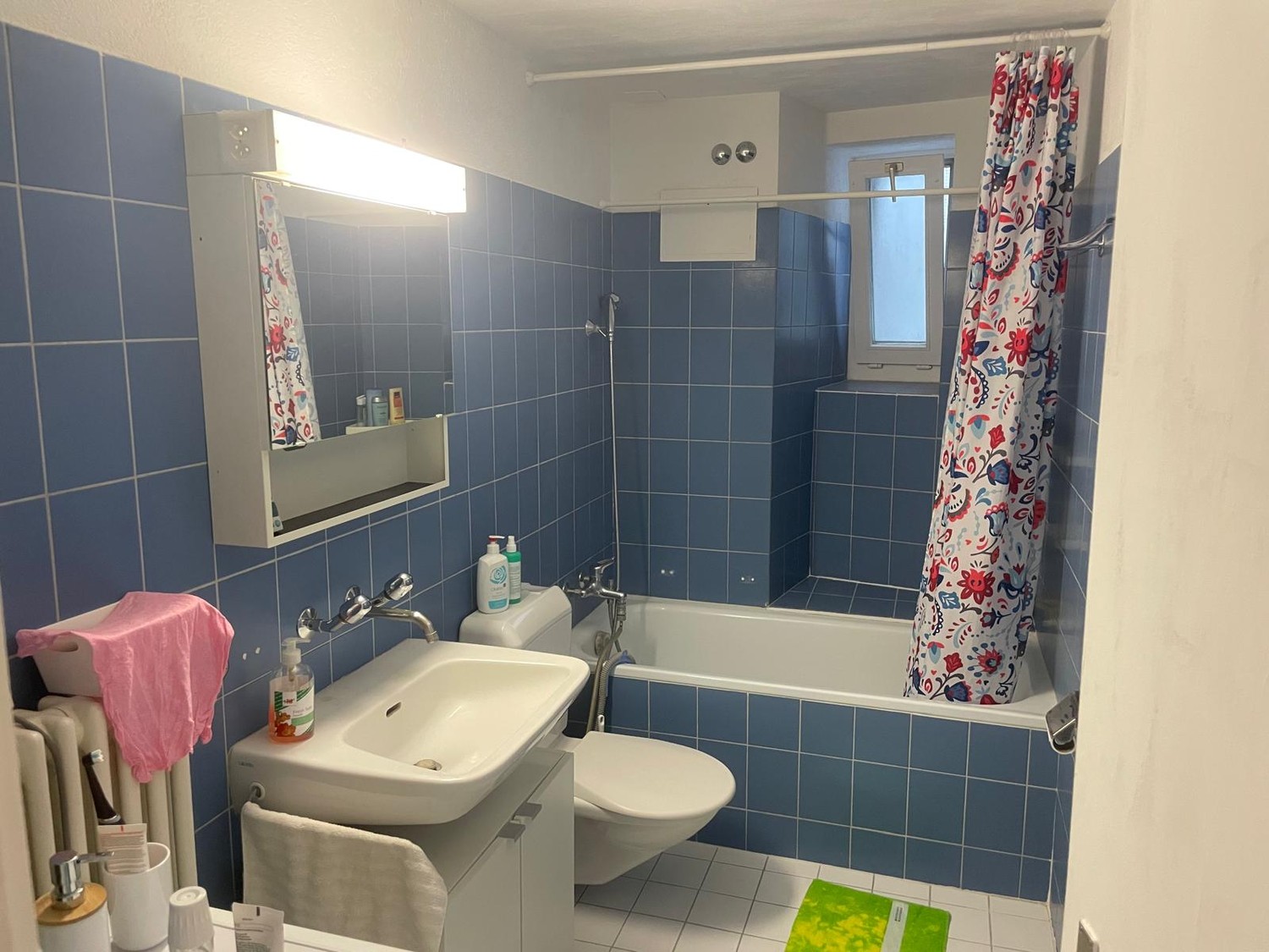 Zimmer in einer Wohngemeinschaft, Foto 3 von 4