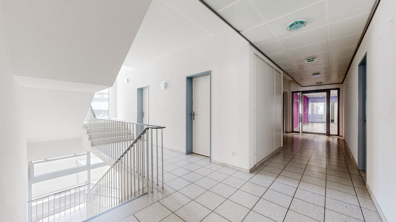 456m² de bureaux
