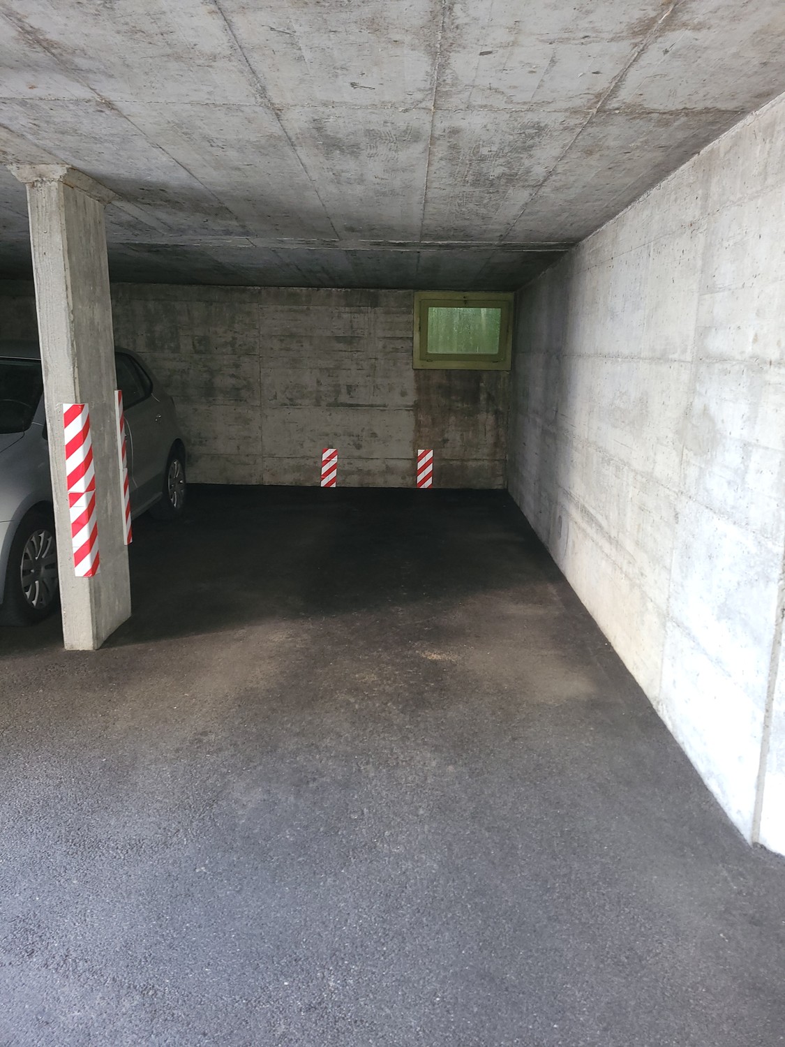 Underground slot, Foto 1 von 2