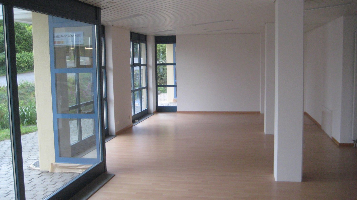 91m² shop, Foto 1 von 4