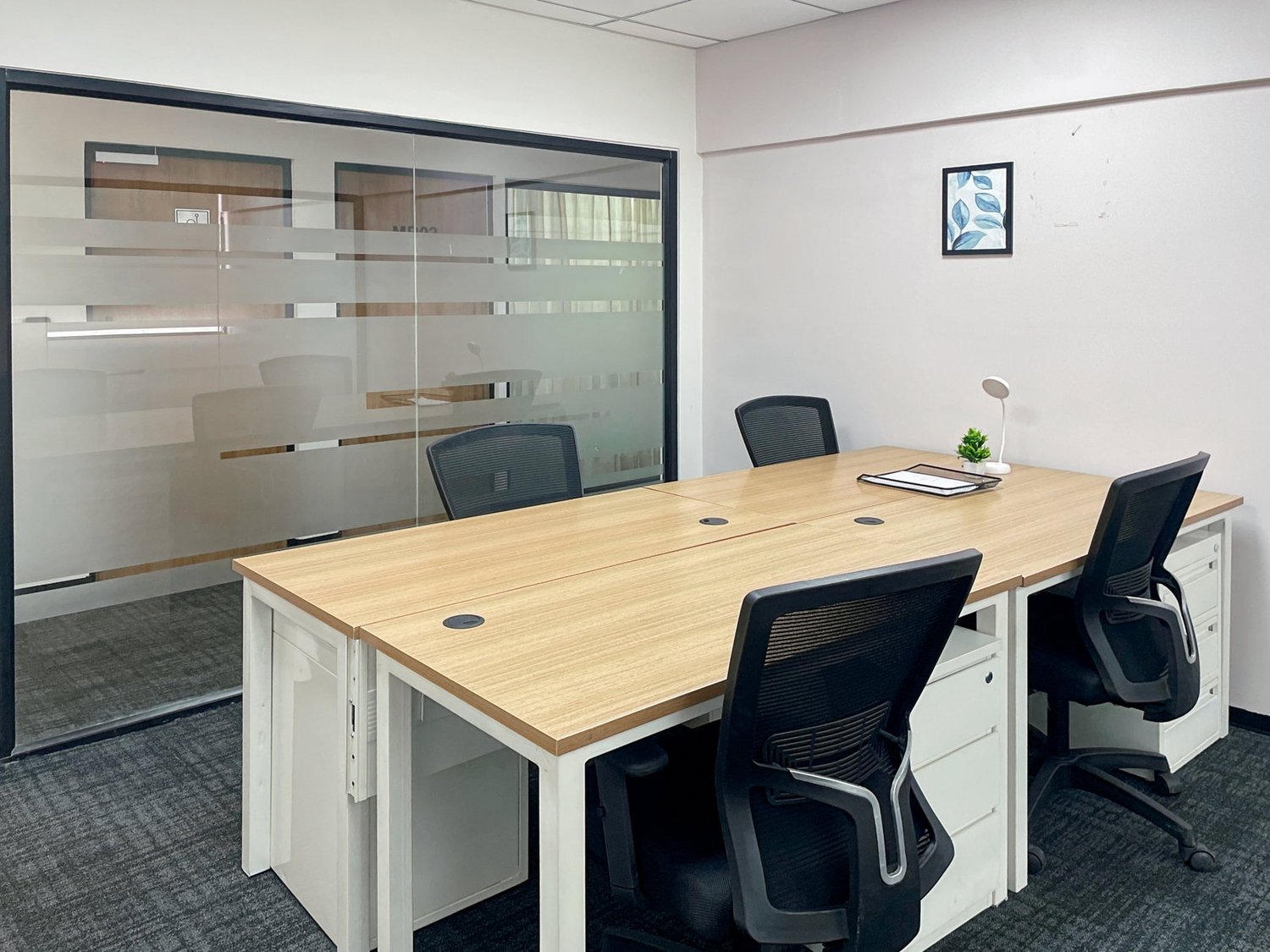 Office, Foto 1 von 8