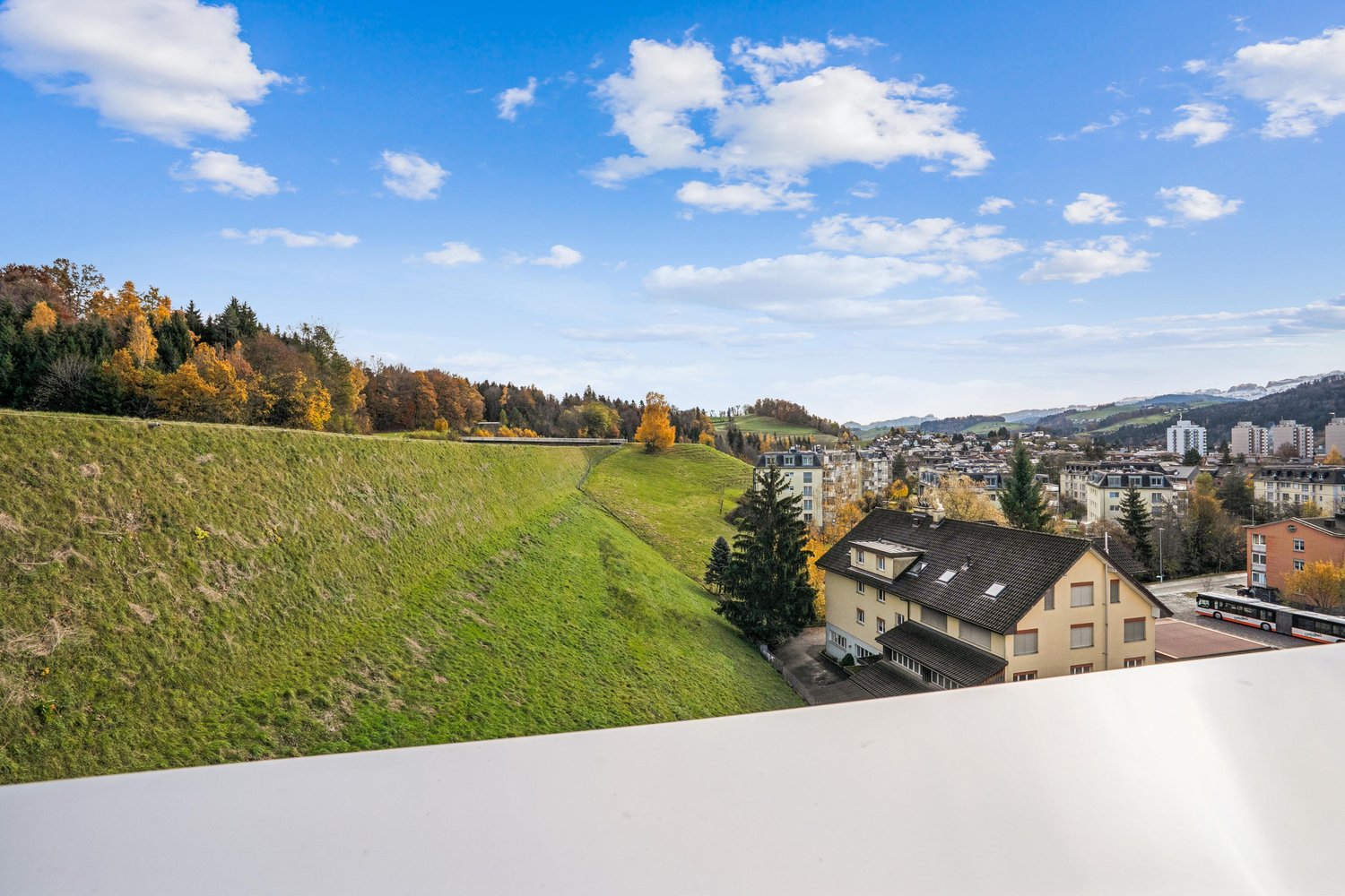 Appartement en attique de 2 ½ pièces