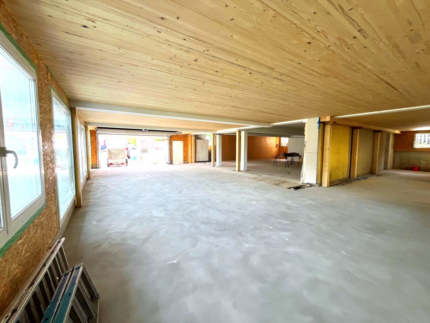 400m² commercial