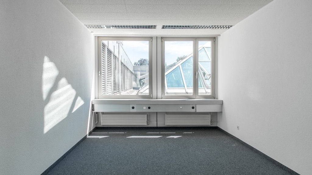 295m² bureau