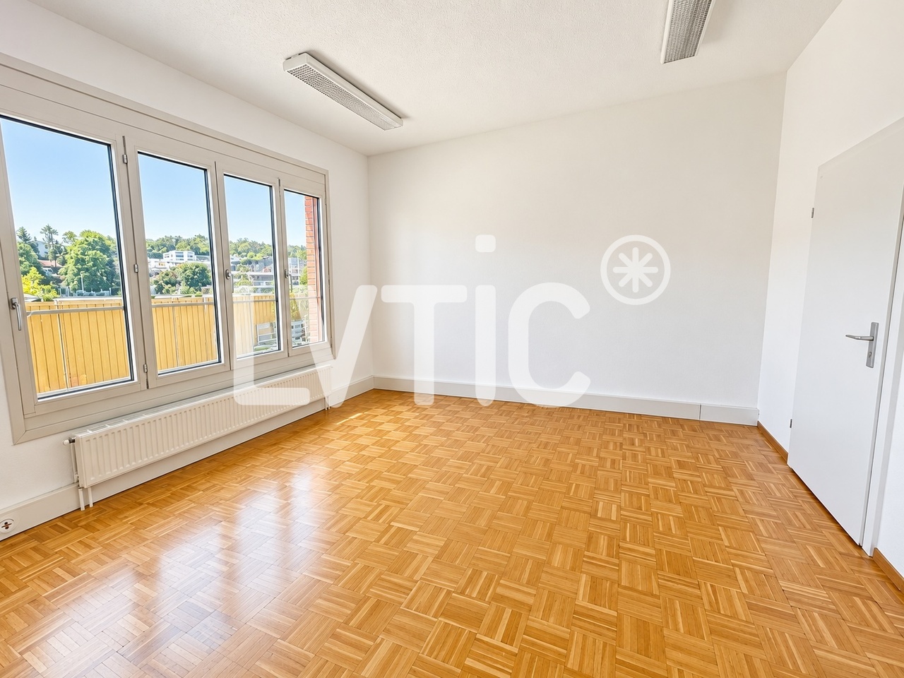 180m² Büro