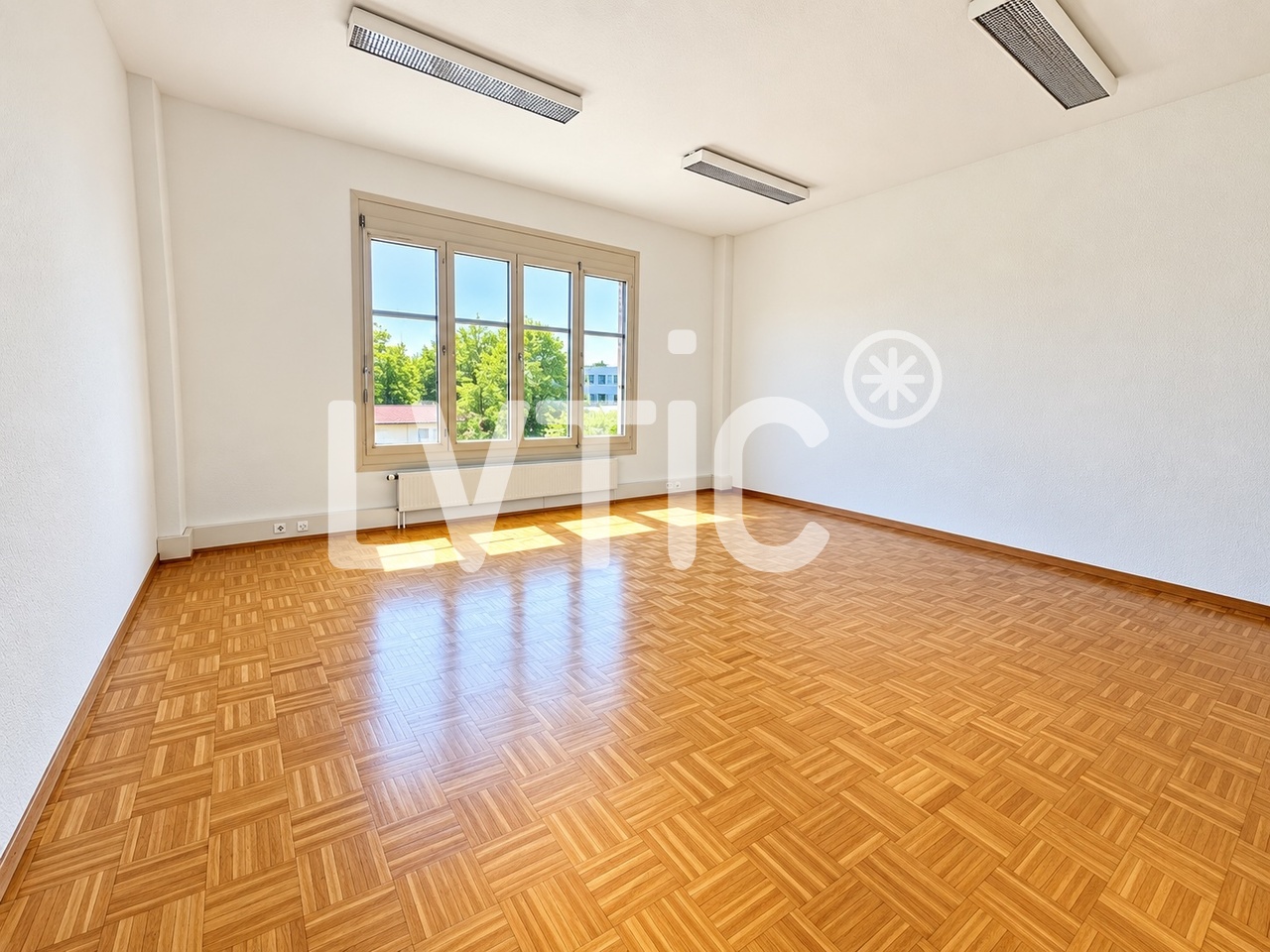 180m² Büro