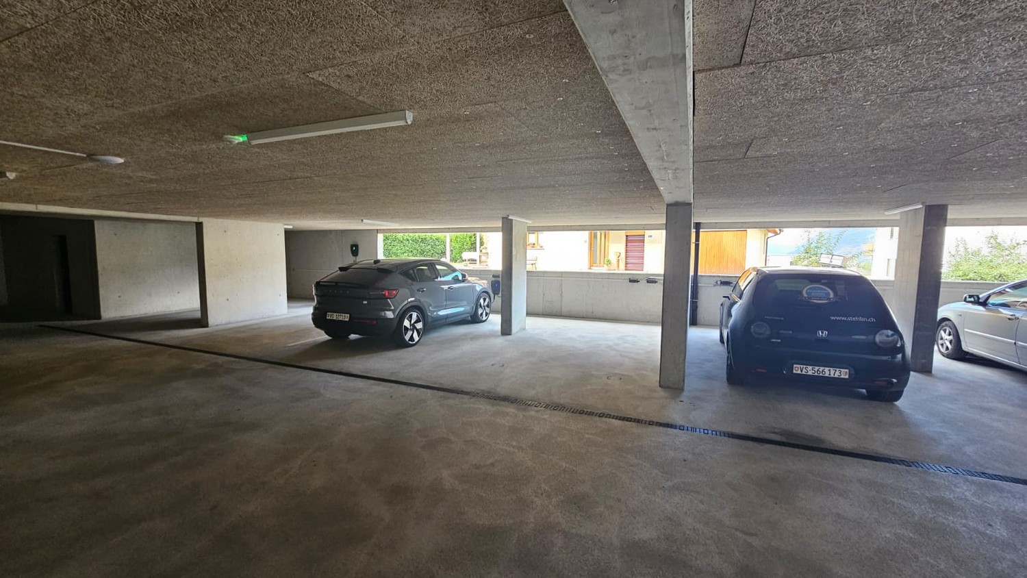 Open slot, Foto 1 von 2