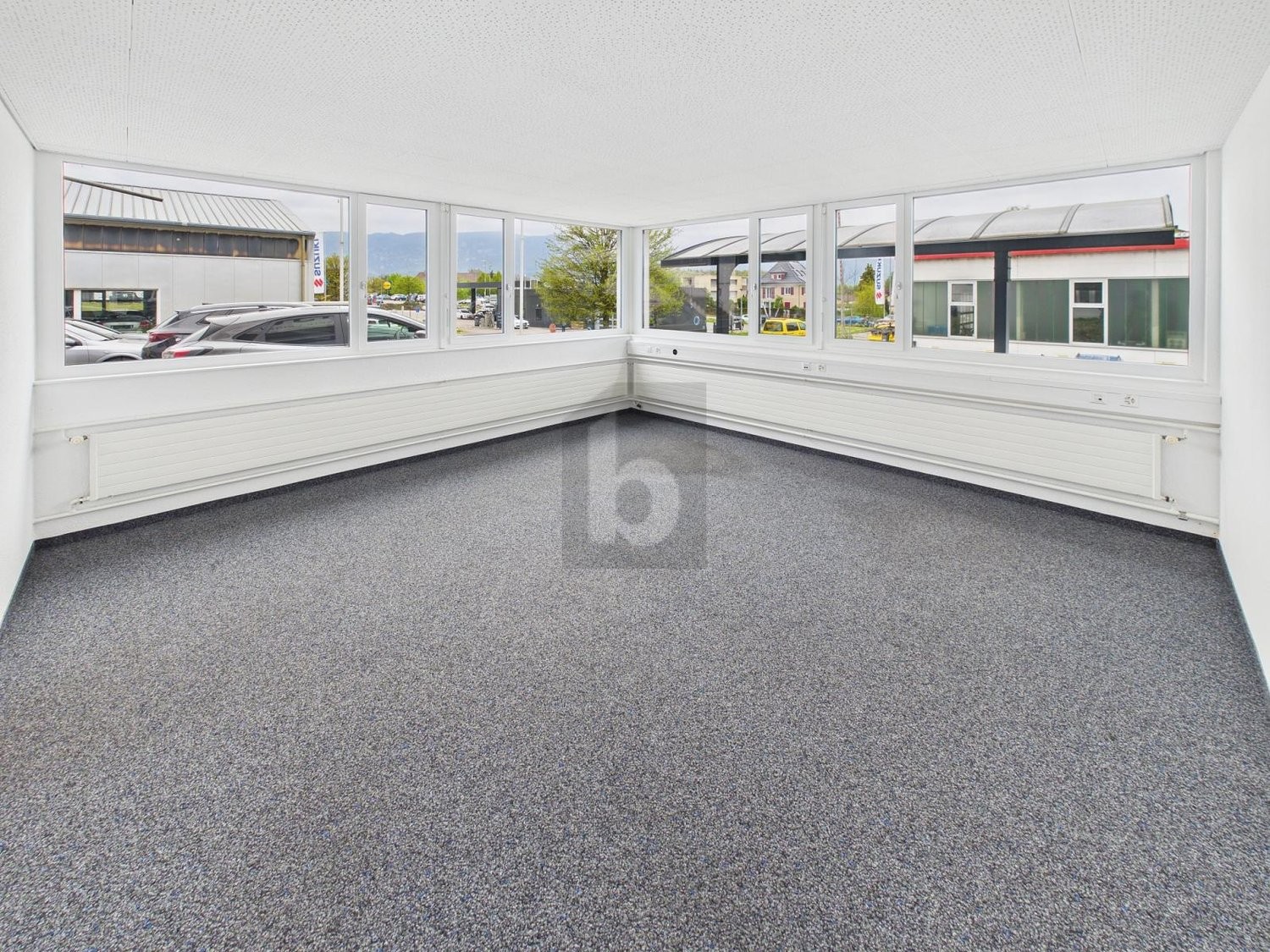 30m² office
