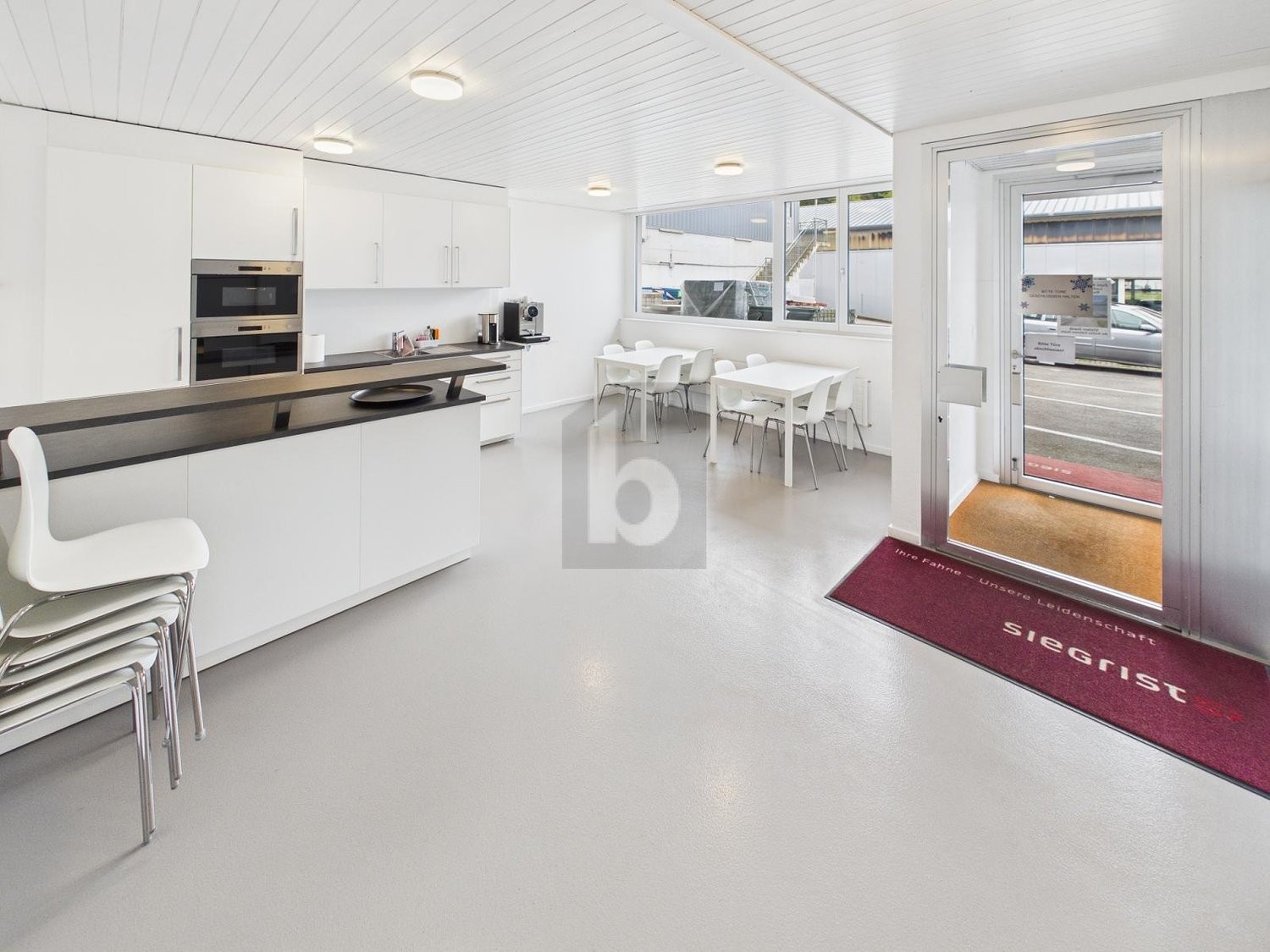 30m² office