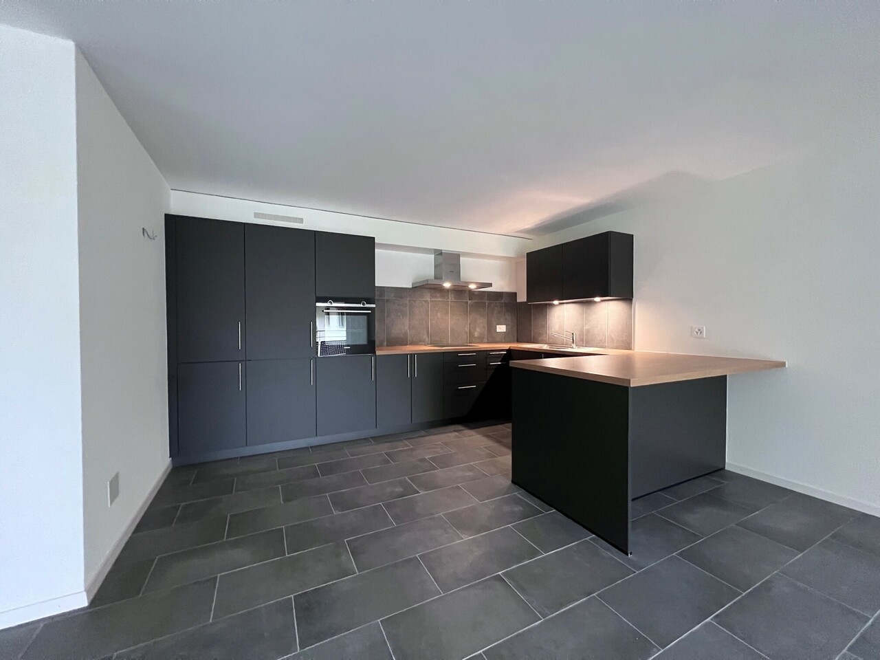 4 ½ Zimmer Wohnung, Foto 1 von 7