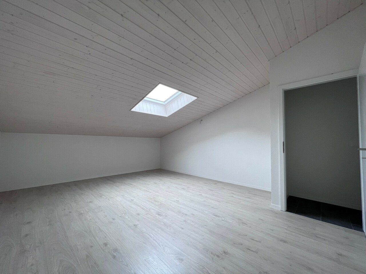 4 ½ Zimmer Wohnung, Foto 3 von 7