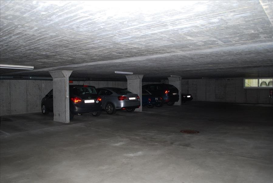 Underground slot, Foto 1 von 2