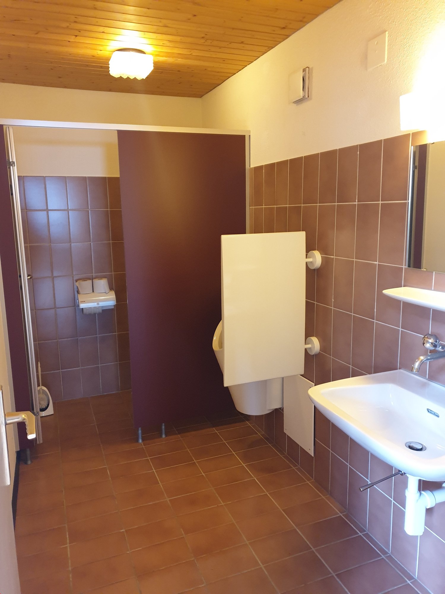290m² office