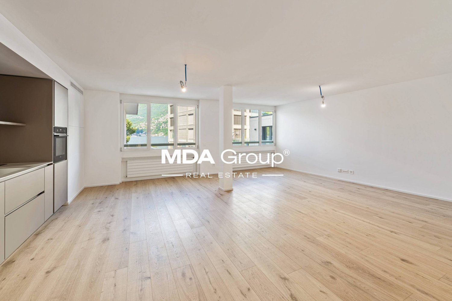 5 rooms apartment