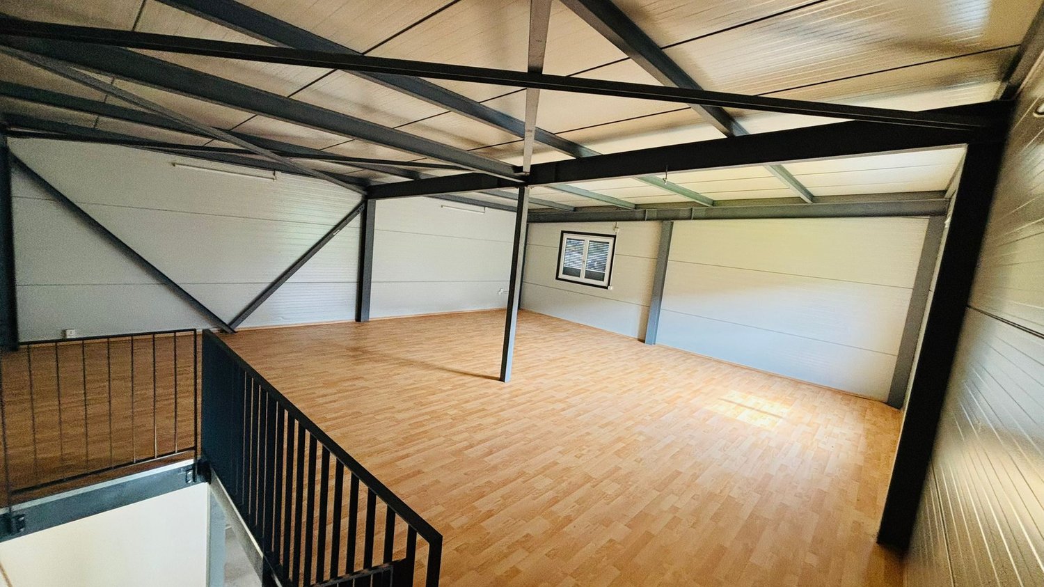 146m² commerciale