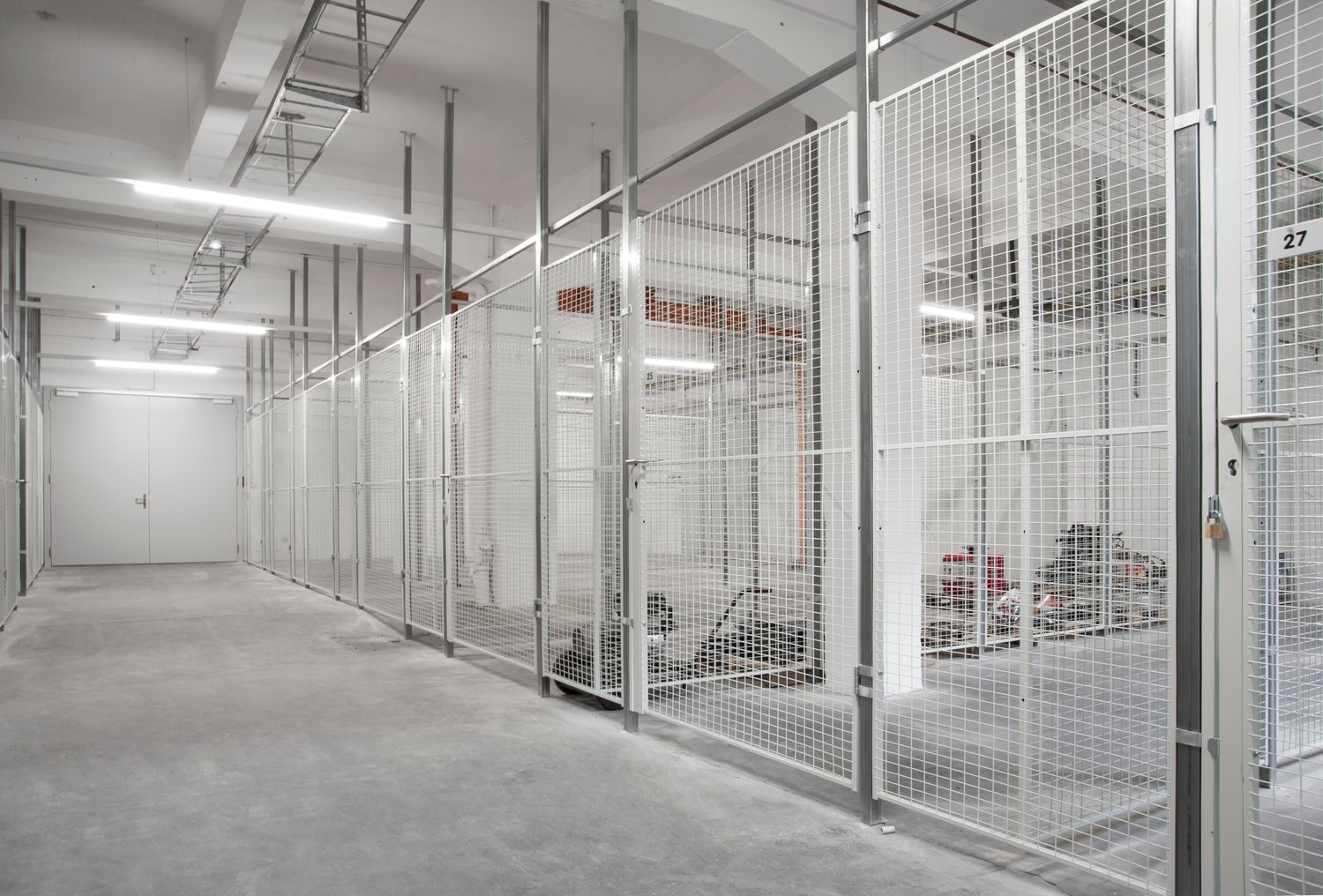 39m² storage room