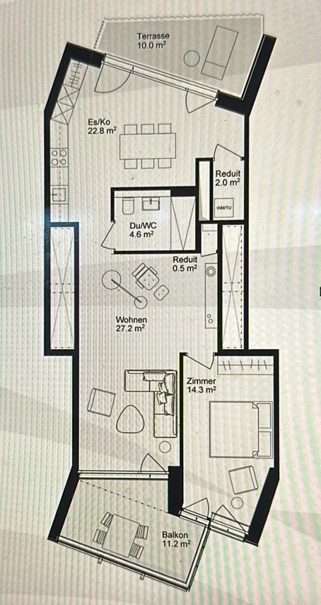 Appartement de 2 ½ pièces

Disponible pour trois mois avec des dates d'entrée et de sortie flexibles. Animaux acceptés.