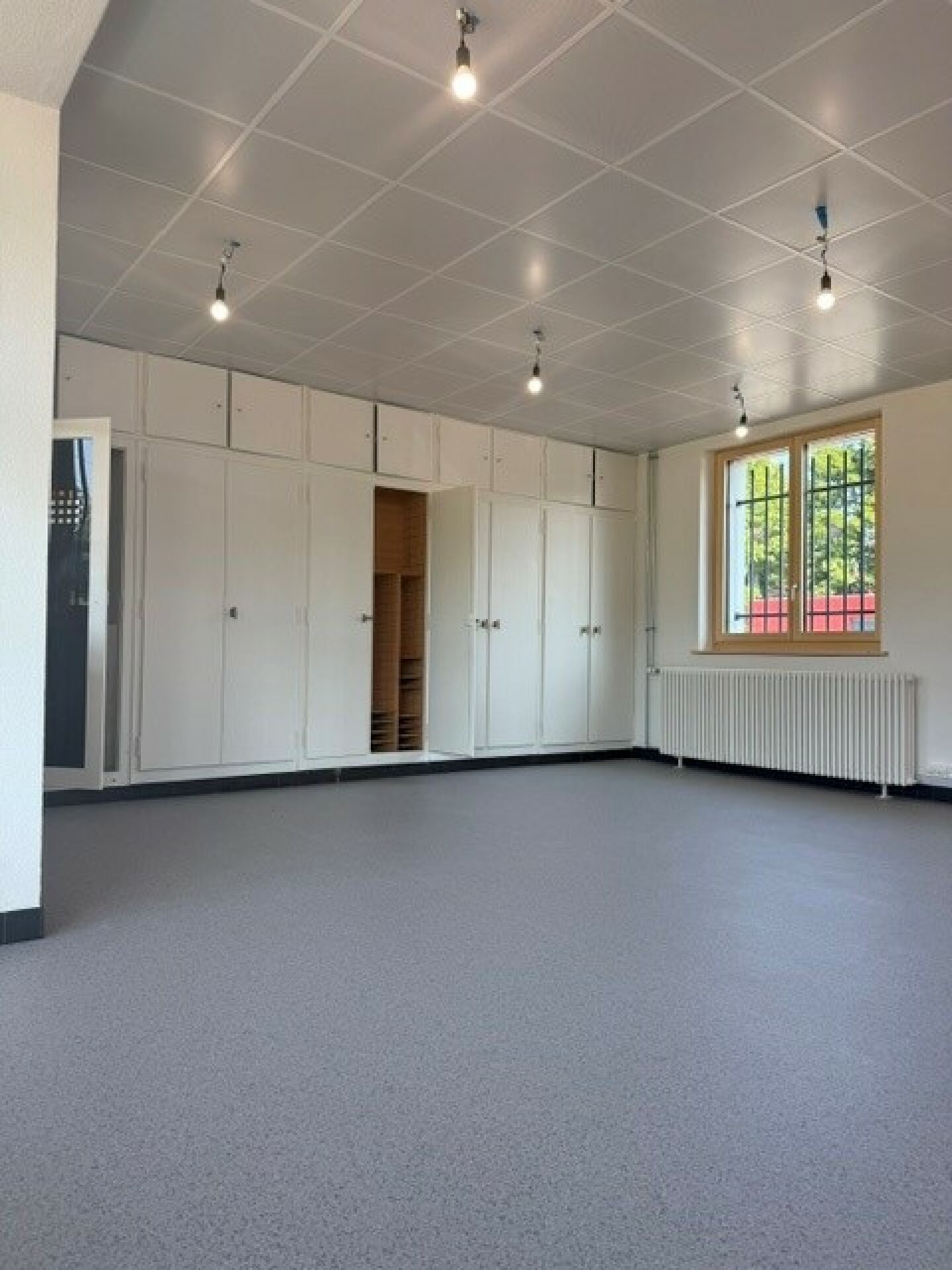 110m² Gewerbe, Foto 4 von 6
