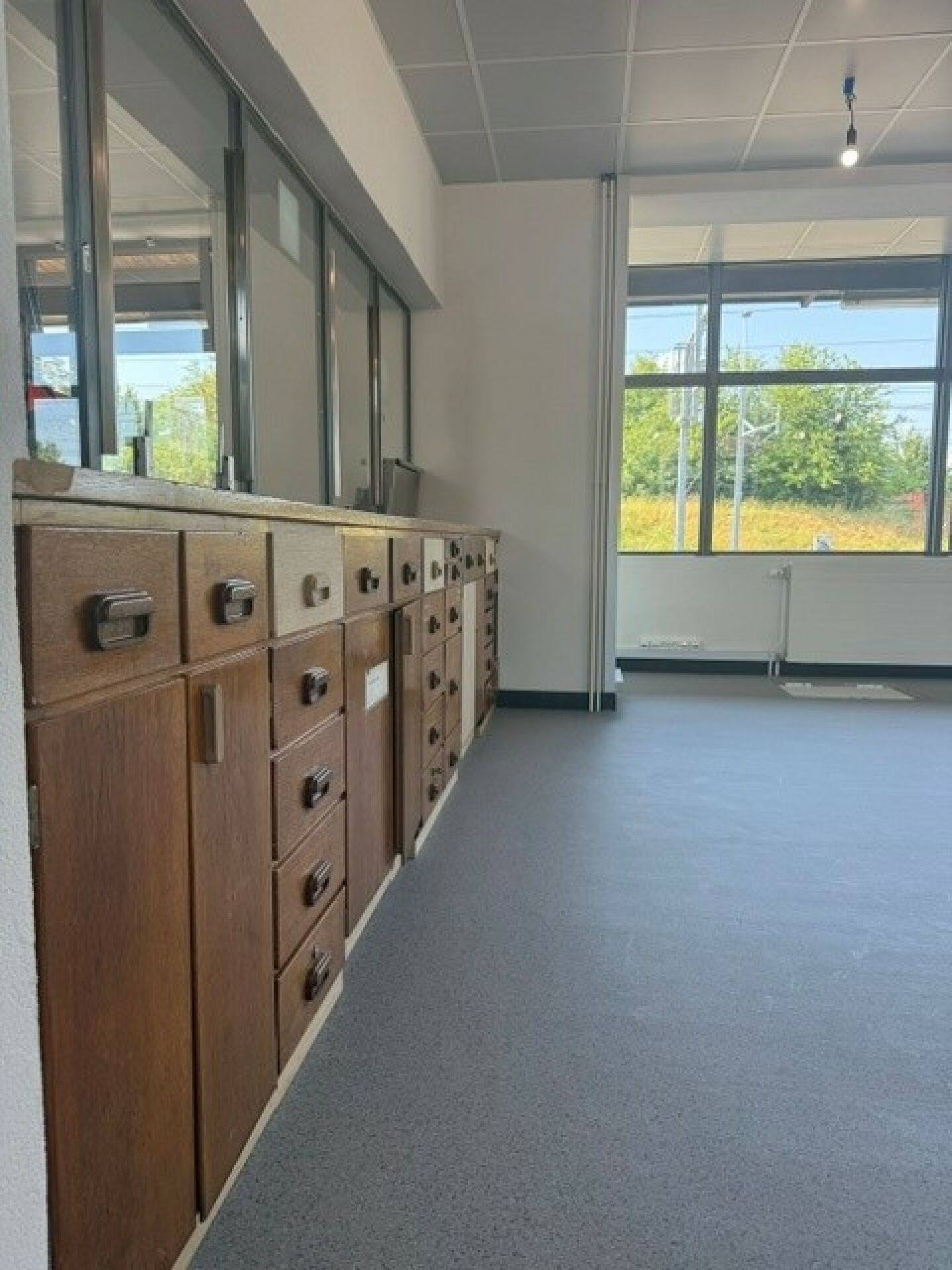 110m² Gewerbe, Foto 1 von 6