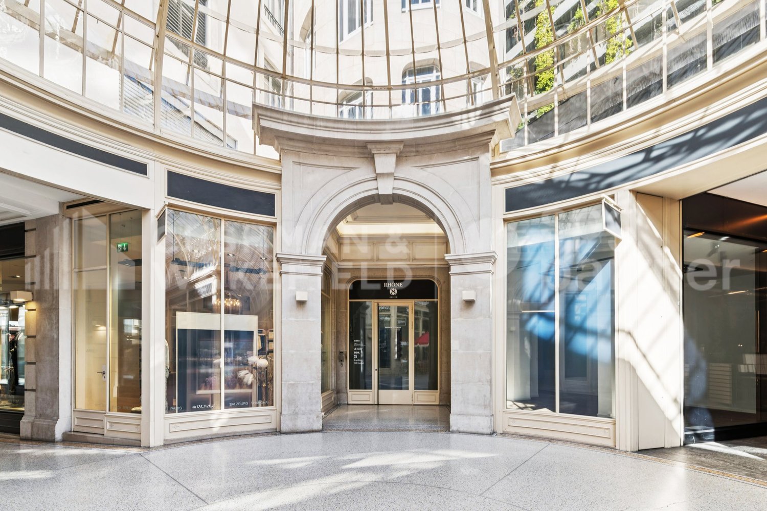 265m² office