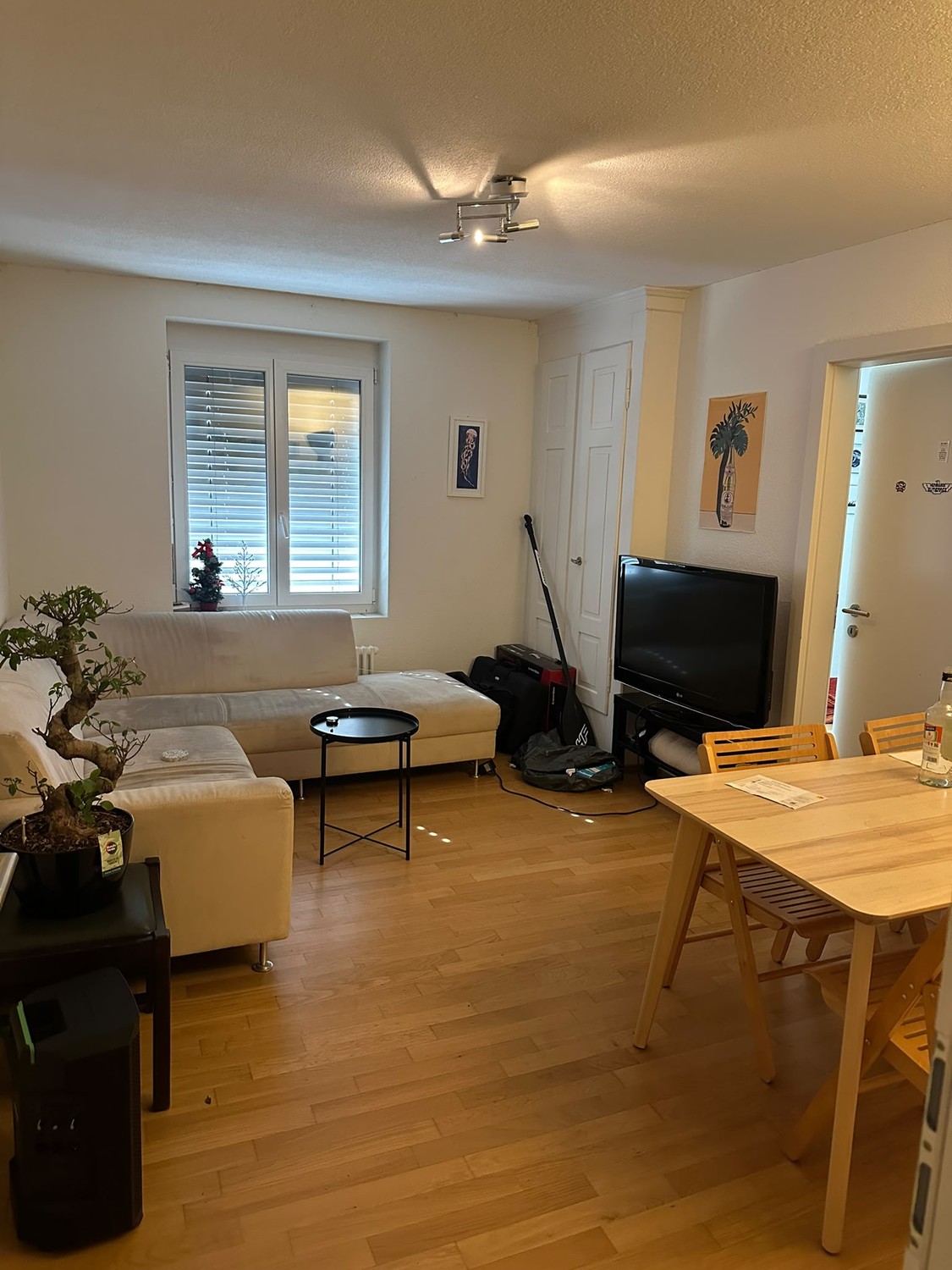 Zimmer in einer Wohngemeinschaft, Foto 2 von 3
