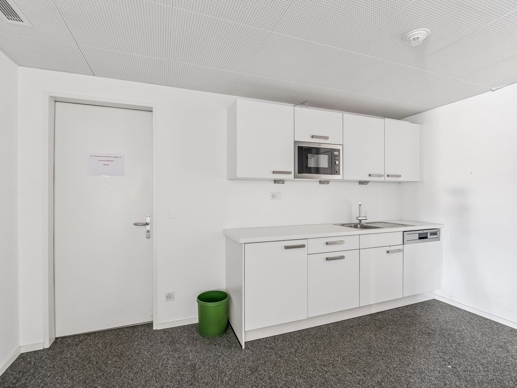 158m² bureau, photo 7 sur 10
