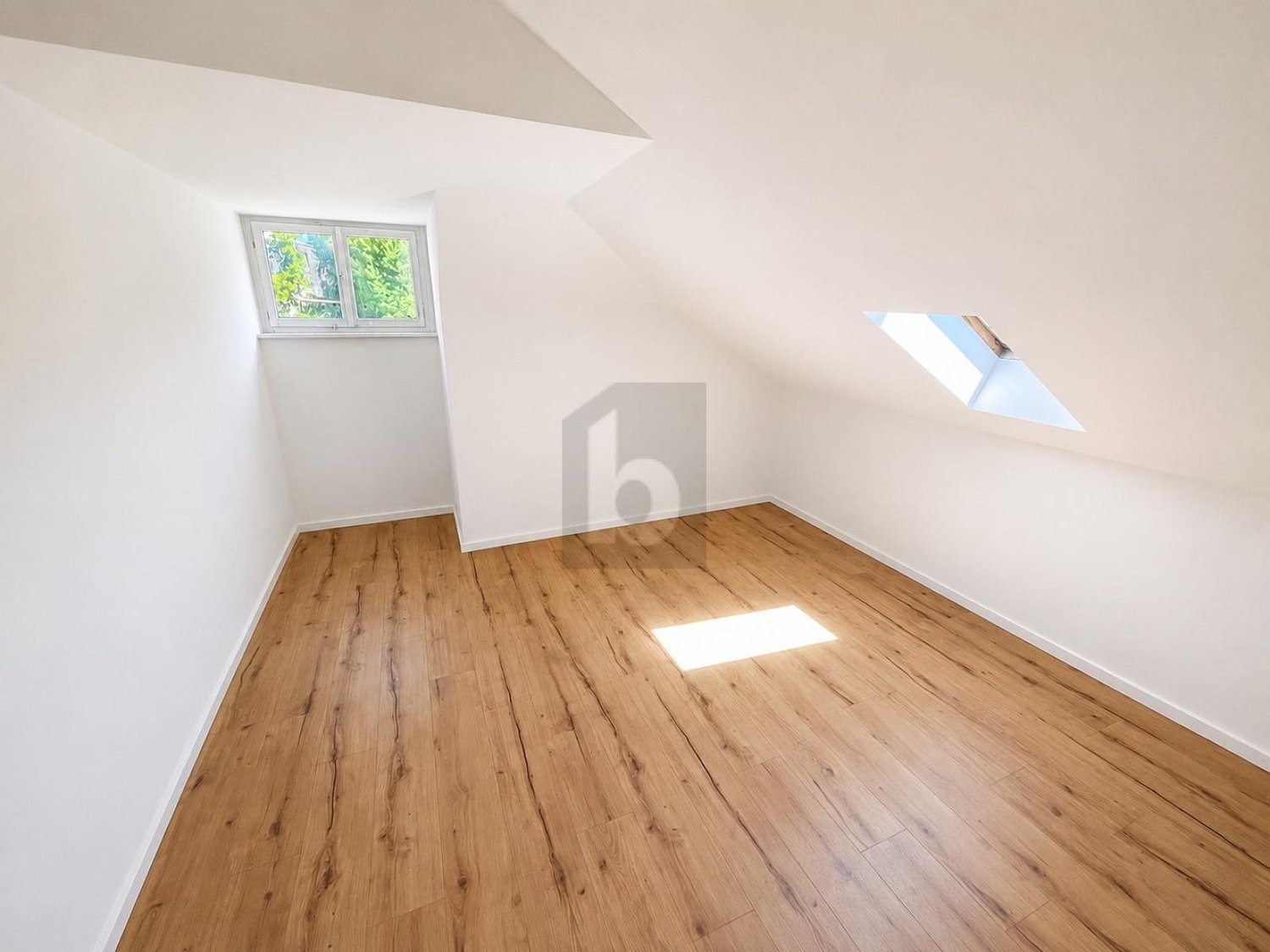 2 ½ rooms roof flat, Foto 2 von 4
