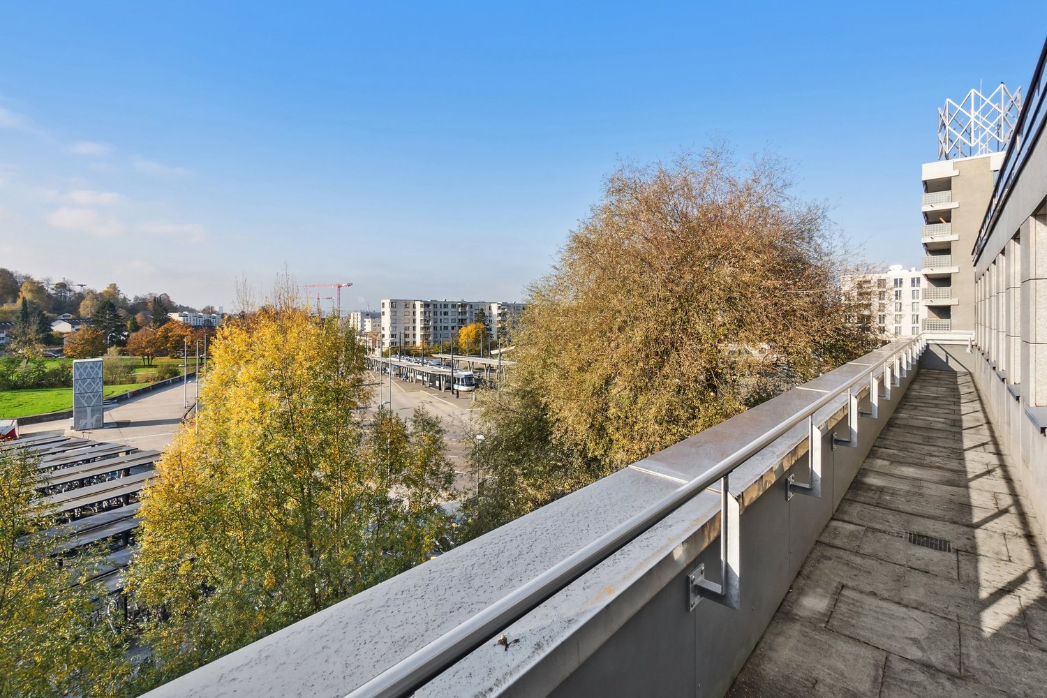 450m² office