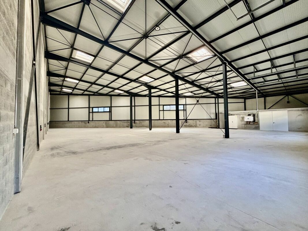 660m² Fabrikfläche, Foto 1 von 8