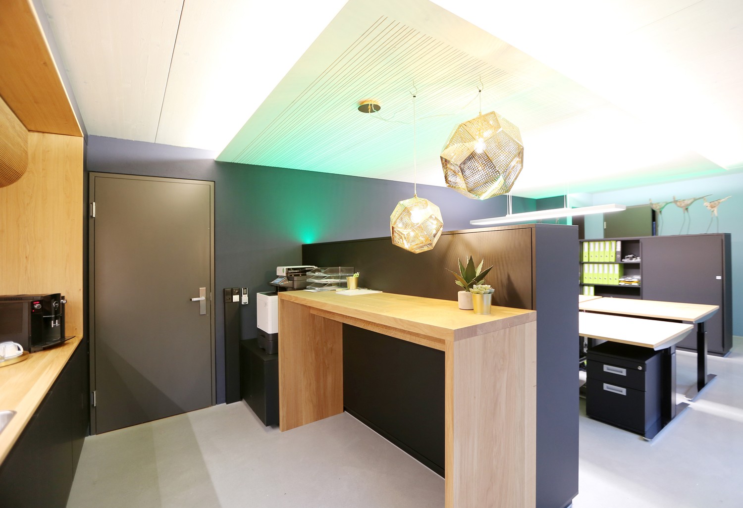 51m² commercial