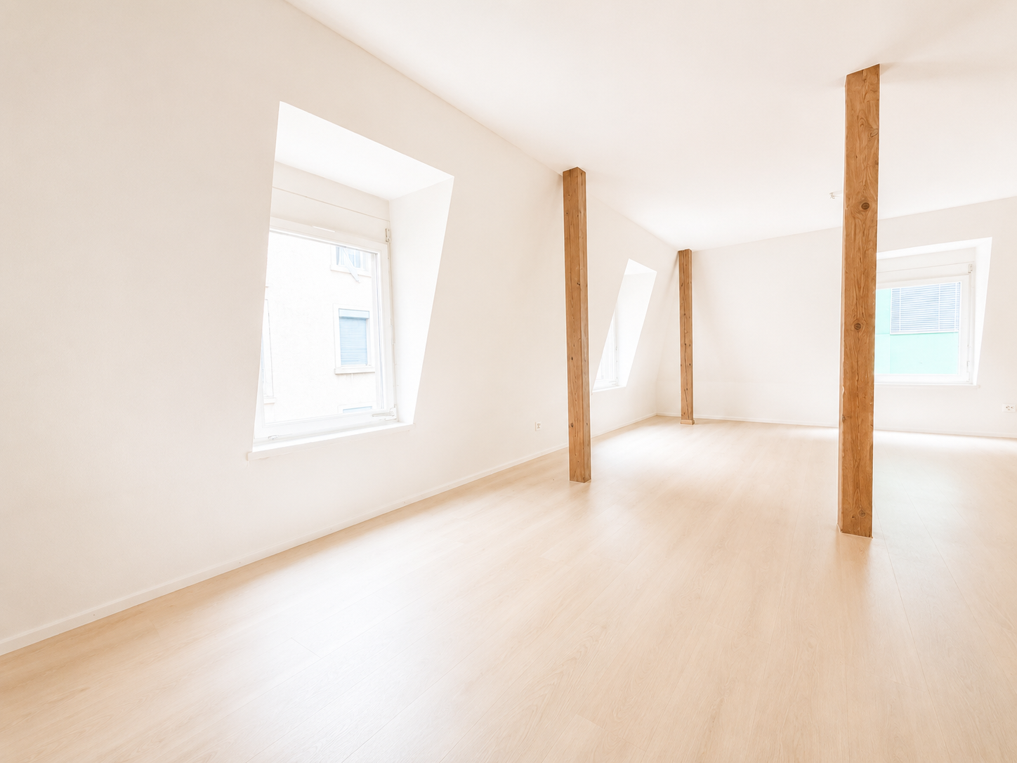 3 ½ rooms roof flat, Foto 2 von 9