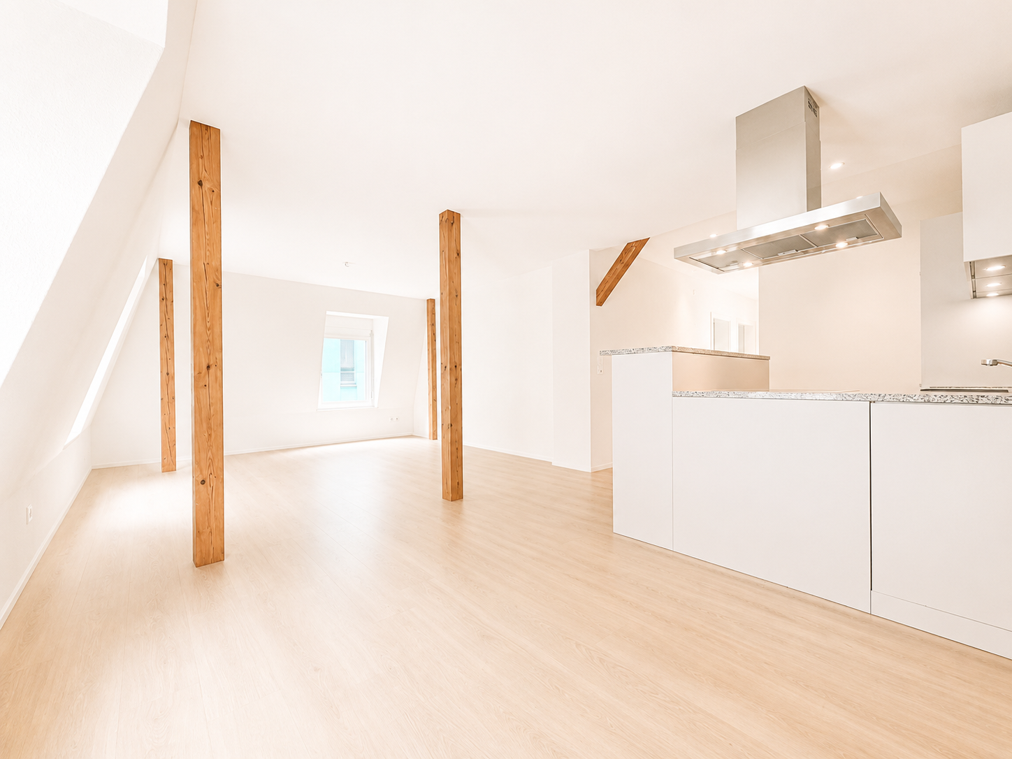 3 ½ rooms roof flat, Foto 1 von 9