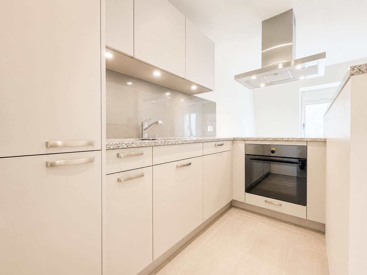 3 ½ rooms roof flat, Foto 4 von 9