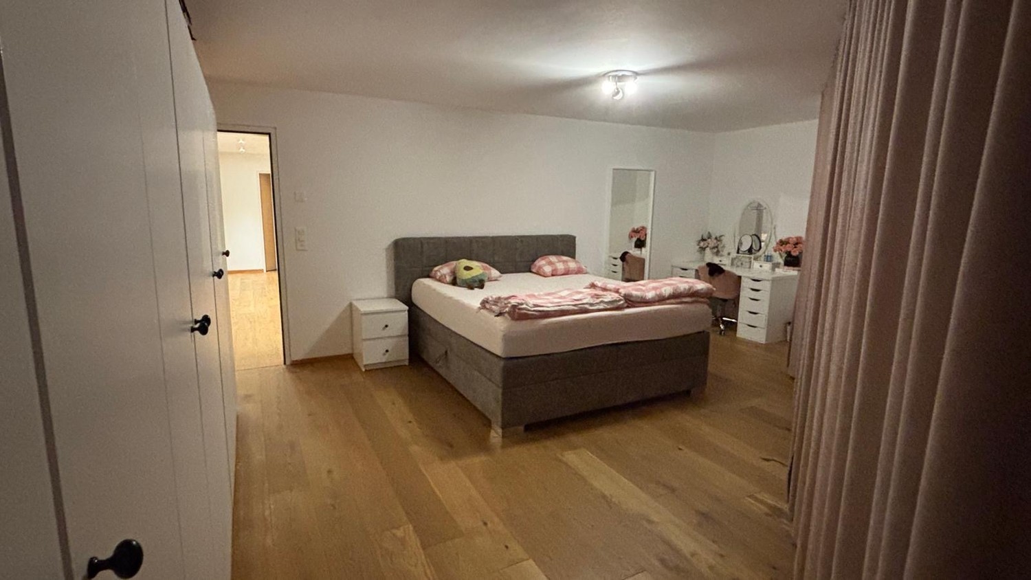 4 ½ rooms apartment, Foto 1 von 10