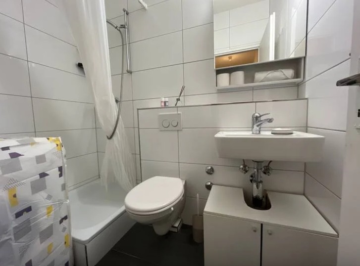 Chambre dans un appartement partagé