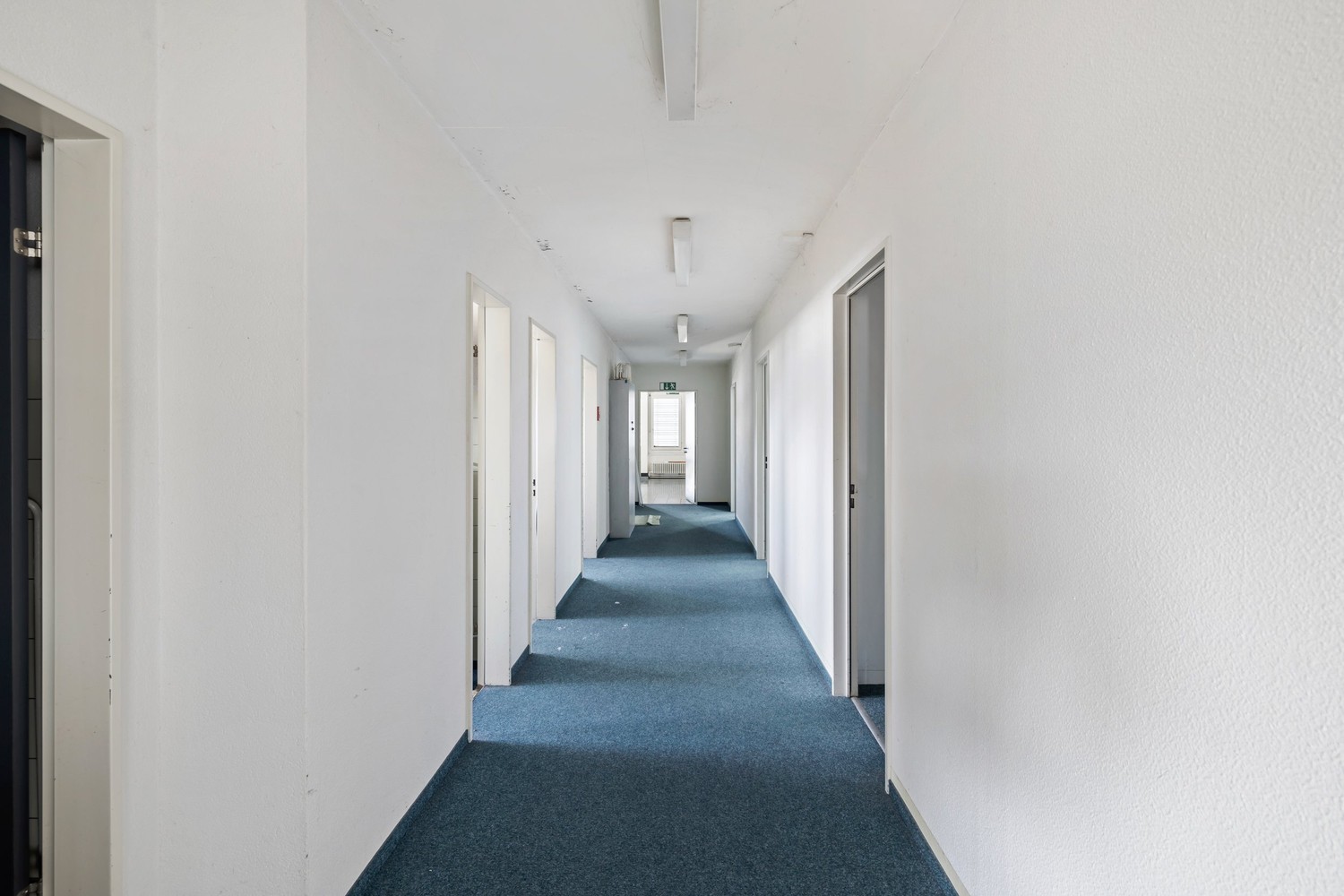 Commercial, Foto 5 von 10