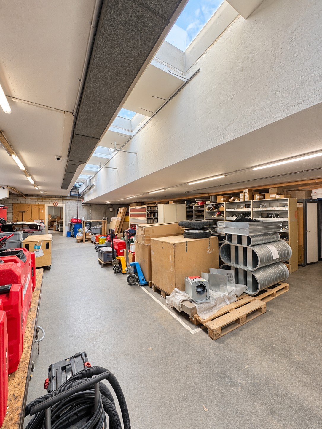 628m² commercial