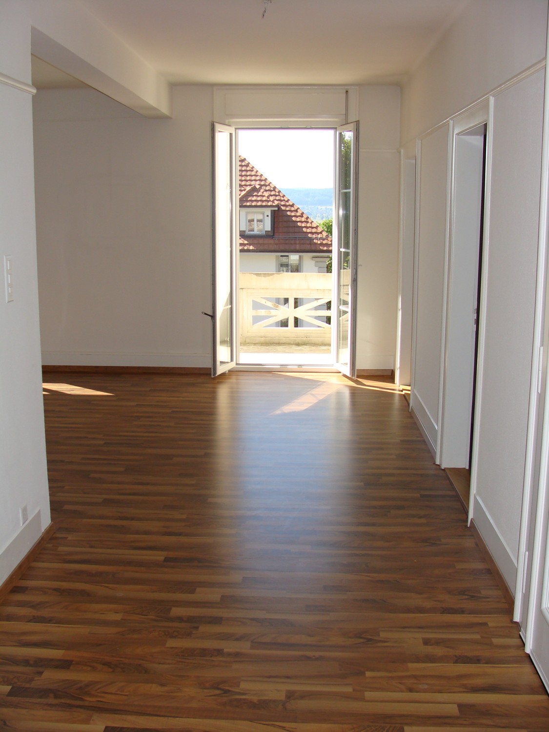 5 rooms apartment