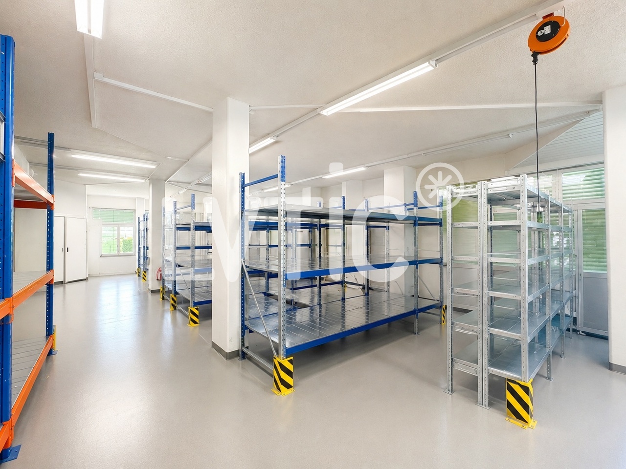 700m² Atelier, Foto 3 von 6