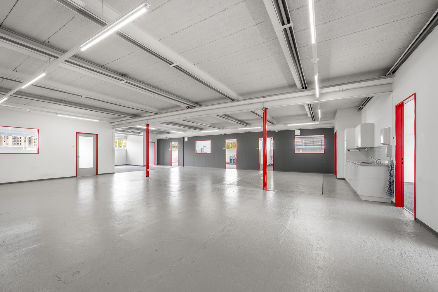 572m² office, Foto 8 von 10