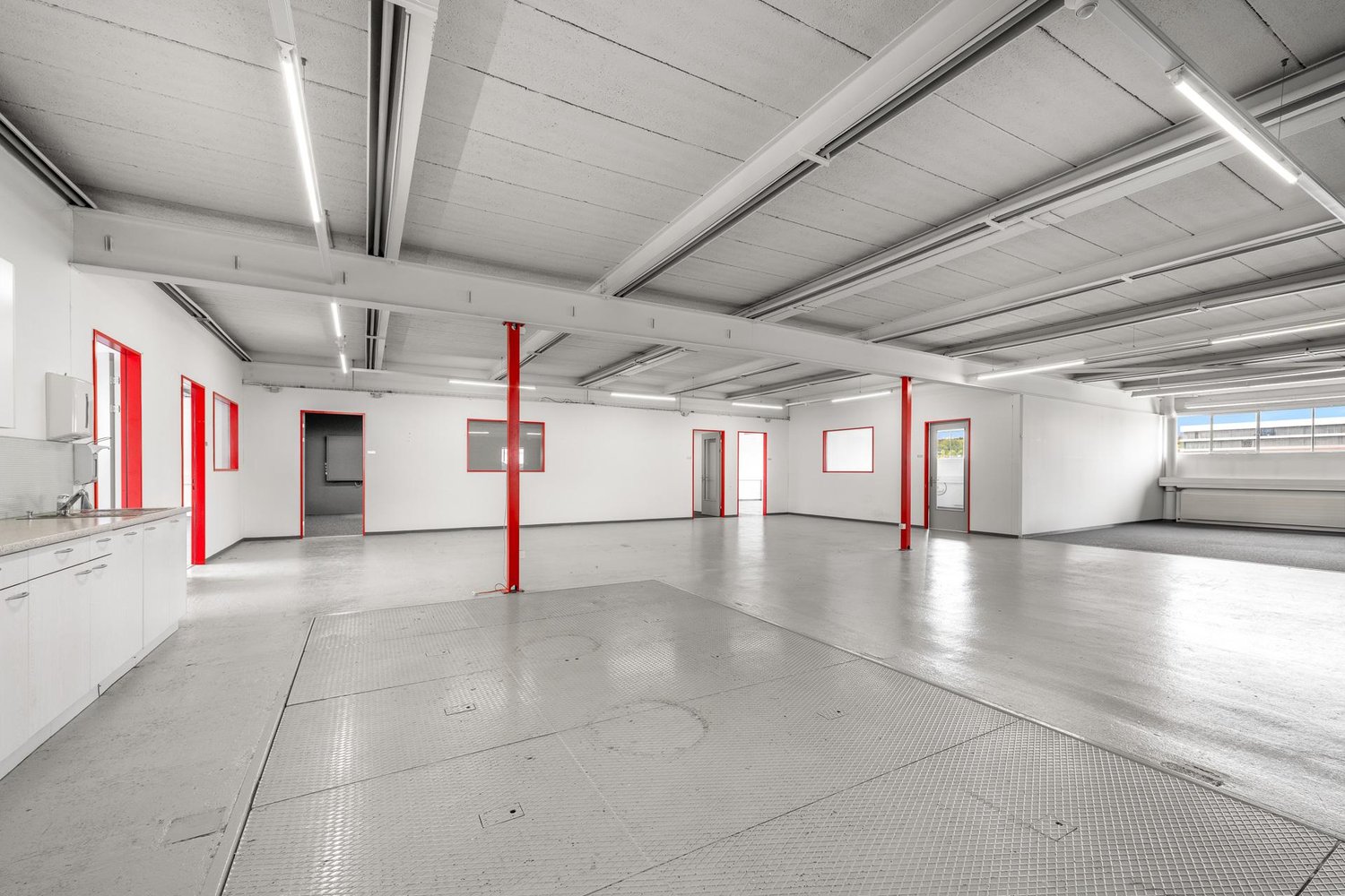 572m² office, Foto 2 von 10