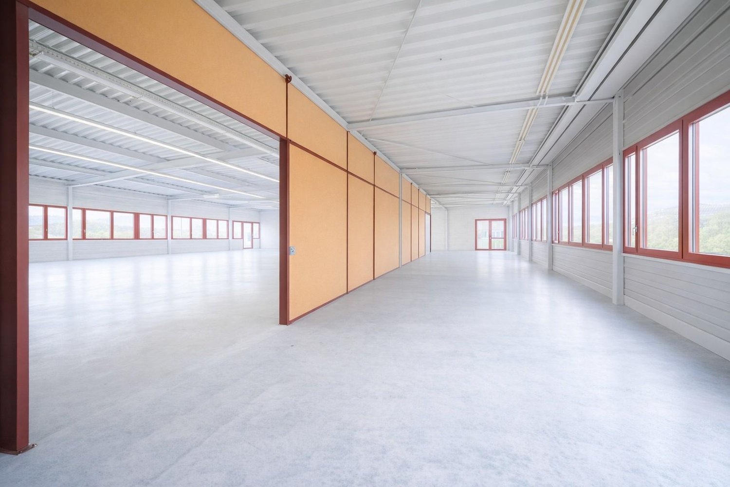 546m² commercial