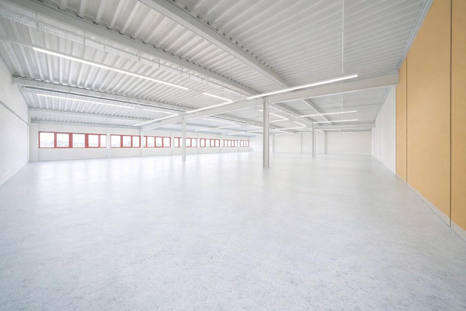 546m² commercial