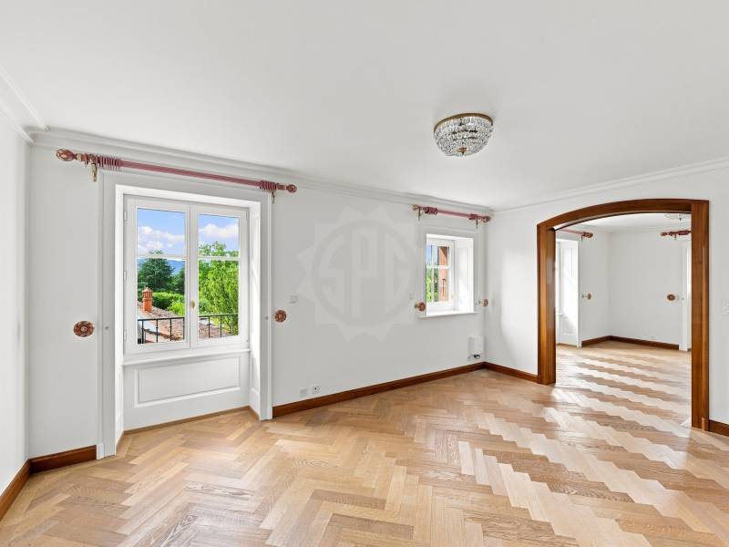 6 rooms single house