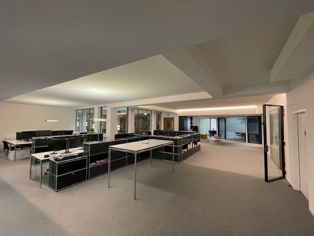 433m² Büro, Foto 4 von 9