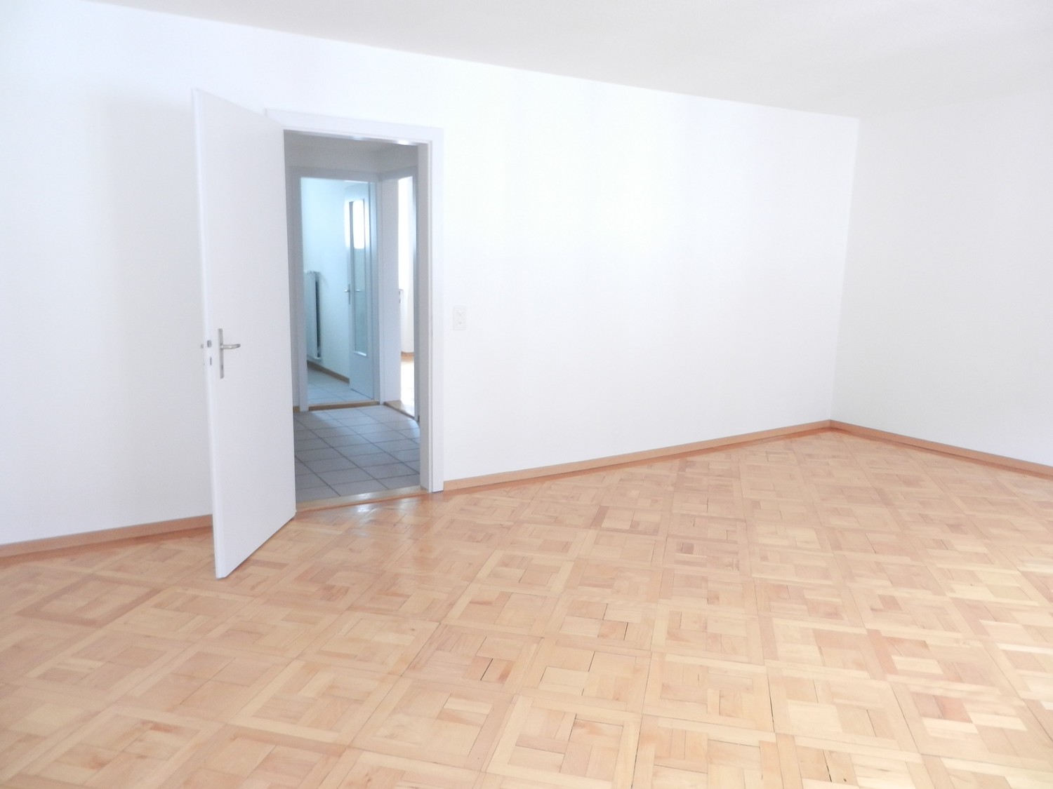 2 ½ Zimmer-Wohnung, Foto 2 von 6