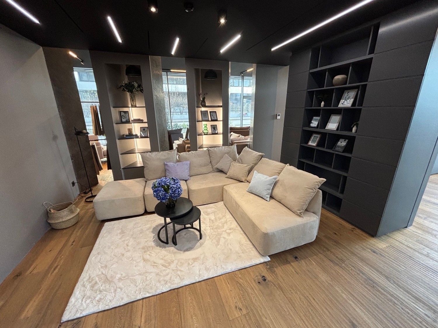 170-170m² commerciale