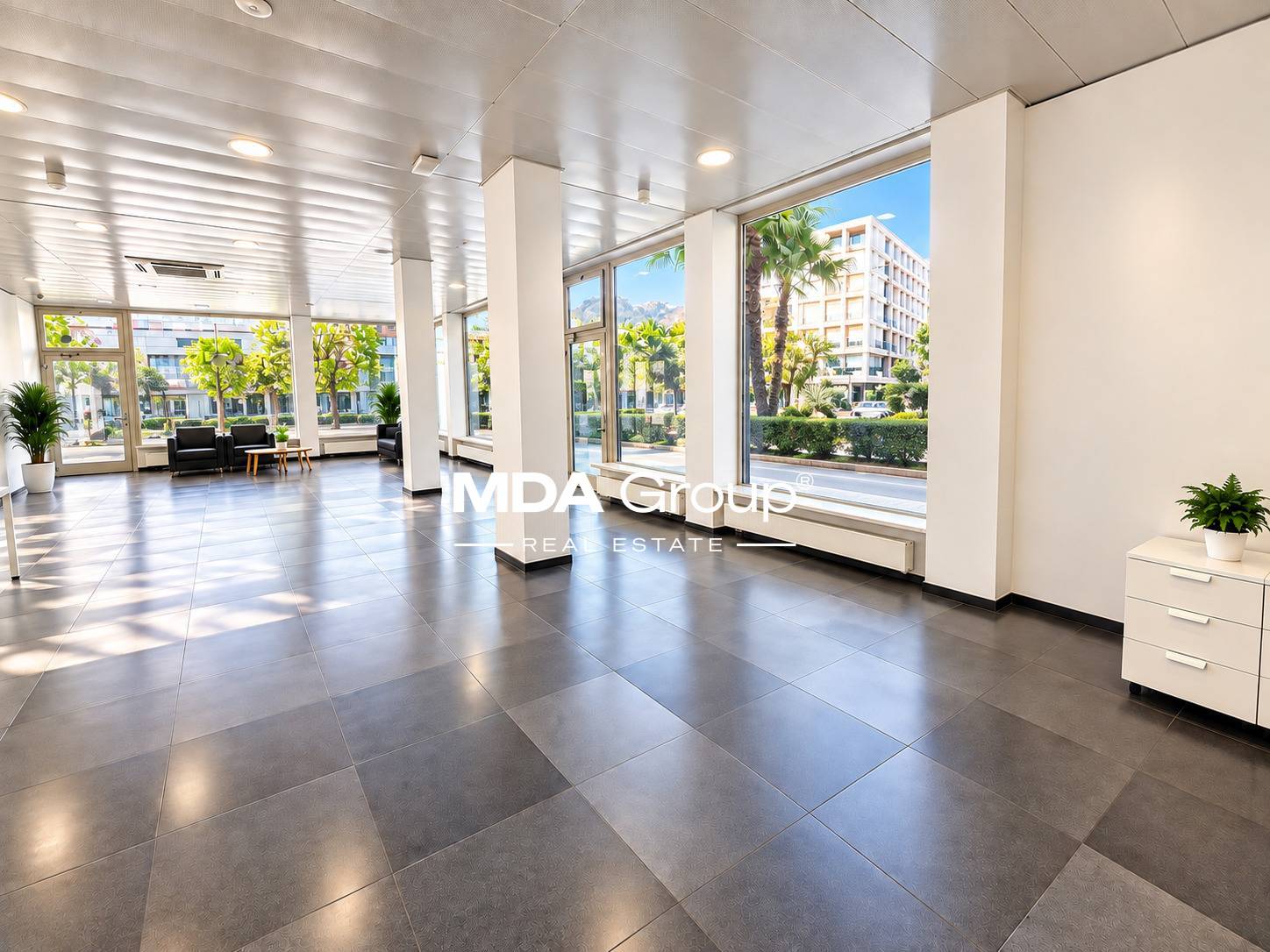 240m² Laden