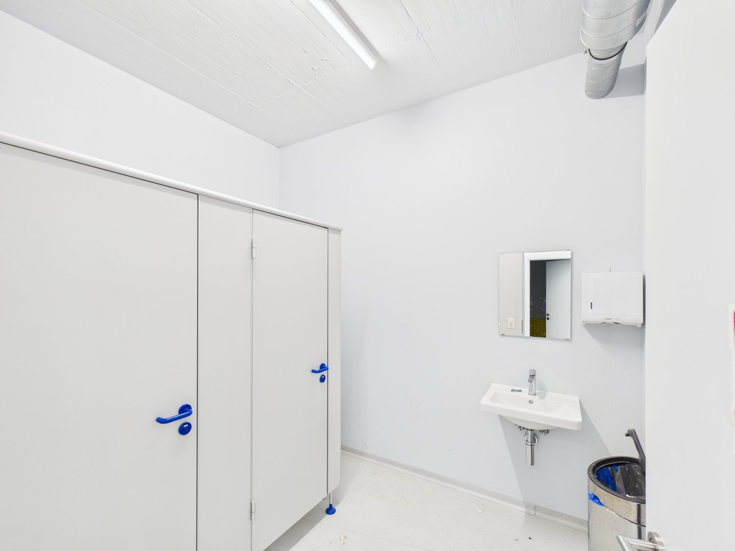 1043m² commerciale