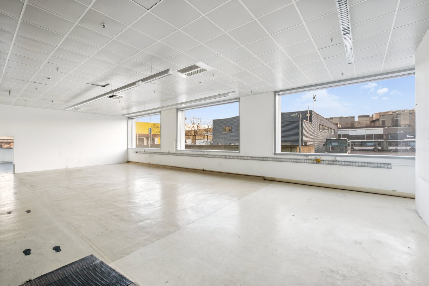 398m² Industrieobjekt, Foto 3 von 10